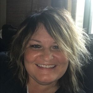 Meet your Posher, Carol